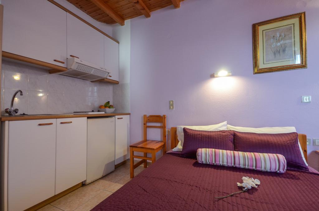 Naxos City Panormos Hotel And Studios חדר תמונה