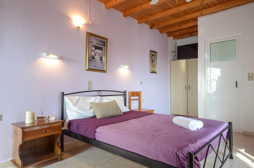 Naxos City Panormos Hotel And Studios מראה חיצוני תמונה